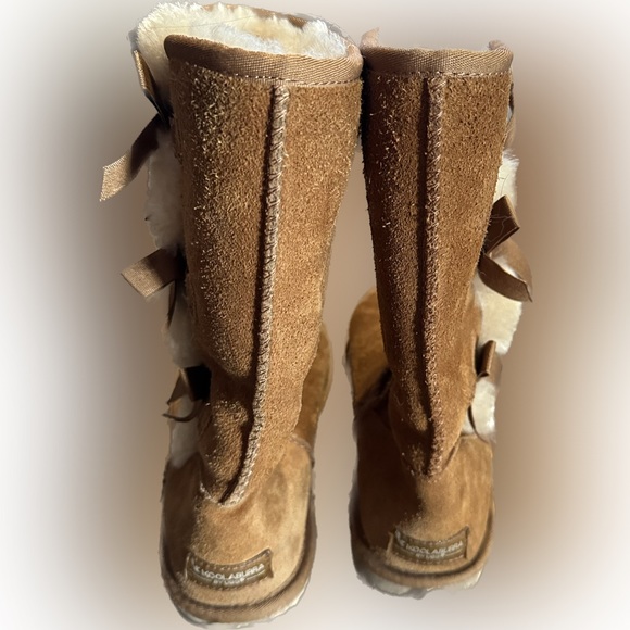 KOOLABURRA by UGG WOMENS SHORT BOOTS Size 7 - Picture 2 of 3